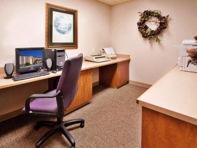 Express & By Ihg 2*